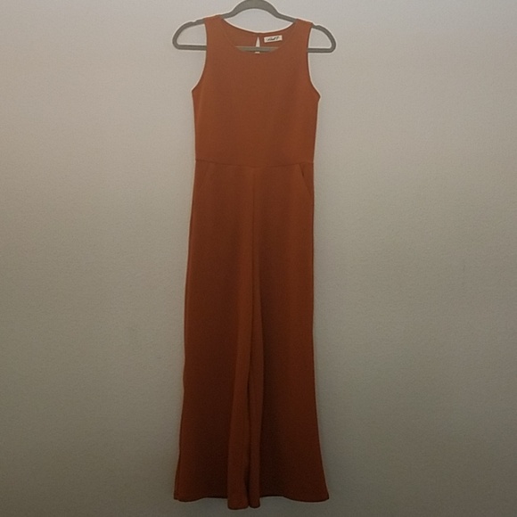 Stretchable jumpsuit - Picture 2 of 5
